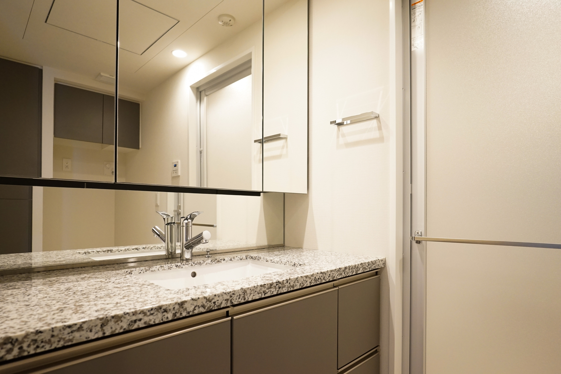 洗面所クリーニング